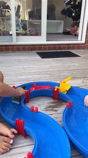Erin Simpson on Instagram: "It’s a 64-piece water playset from @temu and the kids are obsessed. You know I love TEMU, and now I have a discount code for new temu users! Click link https://app.temu.com/k/gw3ifu5wae8 to buy or 🔍【dxw5553】on the Temu app search bar for discount @temu ✅ New app users only. T&Cs apply ✅ The coupon remains valid for 24 hours following its retrieval. Boats, waterfalls, water tracks — it keeps them entertained for SO long (and I get a minute to breathe 😅). Arrived in 3