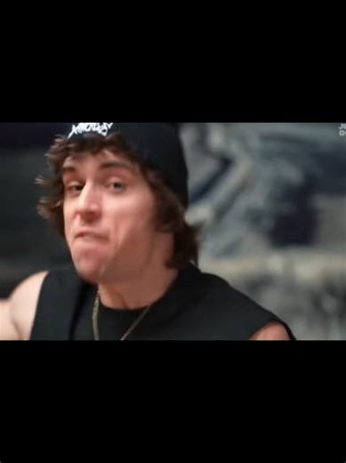 The current political climate is reaching a boiling point as U.S. Commerce Secretary Howard Lutnick faces intense scrutiny and calls for his resignation following the massive January 2026 release of the Jeffrey Epstein files. The newly disclosed Department of Justice documents reportedly contain email exchanges from late 2012 that show Lutnick and his wife, Allison, coordinating a visit to Epstein’s private island, Little Saint James, along with their four children. This discovery has caused a f