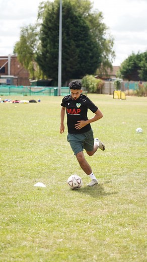 𝙎𝙈𝘼𝙇𝙇 𝙎𝙄𝘿𝙀𝘿 𝘼𝙎𝙈𝙍 Some cool finishing after Coach Wleed put the boys through an excruciating training session yesterday 🥵 #fcpeterborough | FC Peterborough