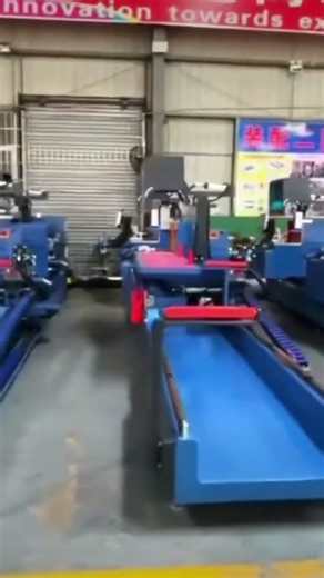 aluminum door and window curtain wall processing equipment! UPVC door and window machine!