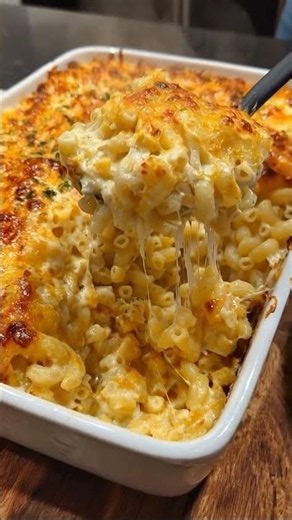 Creamy Baked Mac and Cheese 🧀🍝🔥 | Ultra Cheesy Comfort Food Recipe | Viral Dinner Idea