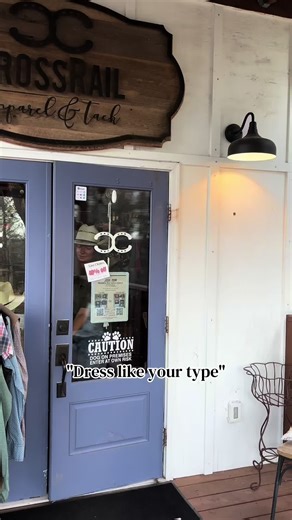 When your type's closet looks suspiciously like our store pt.2... ↓ Visit us in store or shop online 🤠 Tues-Fri 11am-6pm & Sat-Sun 10am-4pm 9346 Cartersville Hwy, Dallas, Georgia 30132 #CrossRailTack #DallasGA #shopCrossRail #shopsmall
