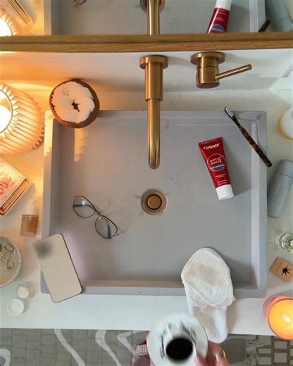 Between deadlines and DMs, your resilience shows up in your smile. #YourSmileIsYourStrength | Colgate