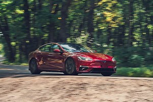 2026 Model S Plaid: Tesla's Rocket Ship Is Stuck in Time