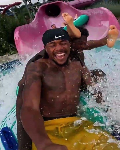Minnesota Gopher Football Visits Cascade Bay