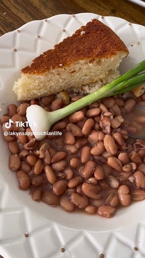 Authentic Appalachian Soup Beans and Cornbread Recipe