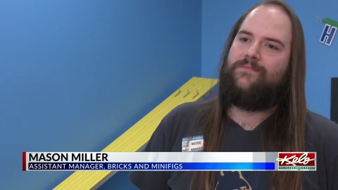 Christmas and LEGOs at Bricks and Minifigs