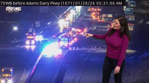 Semi crash closes I-70 east of Kansas City