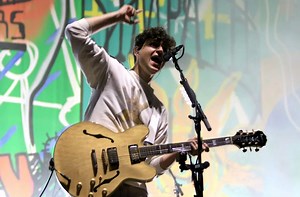 Vampire Weekend cover Parks and Rec theme song in Indiana: Watch