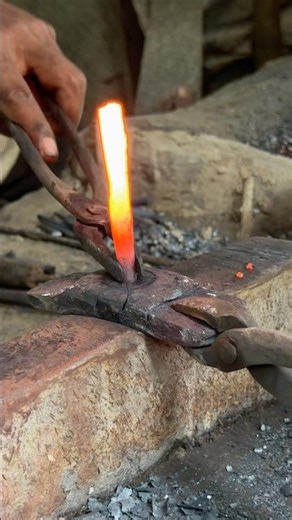Blacksmith working short video 🔥⚒️⛓️ #Blacksmith #shorts #america #1million #viral