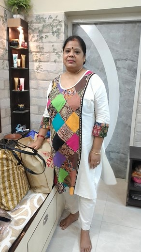 #reelschallengereelschallenge #happycustomer #posing #styling #Happy Hours🌻🌻🌻🌻 | Indrani's Creation