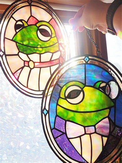 Unique Handmade Frogs in Stained Glass Art