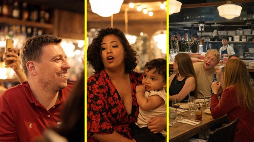 Piano turns into opera and choir performance in restaurant