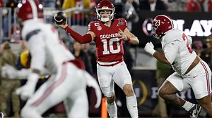 50 Cent's 'Many Men' electrifies Oklahoma crowd, and Sooners score two plays later