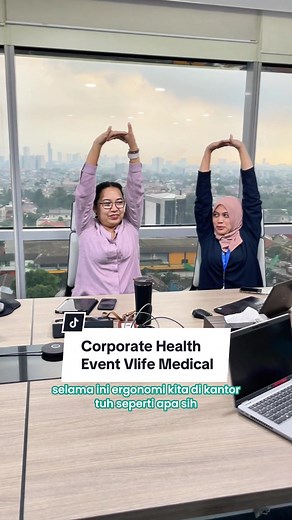 Corporate Health Talk hasil kolaborasi bersama Johnson Controls sangat seru! Kami berkesempatan untuk memberikan edukasi mengenai tulang belakang serta melakukan pemeriksaan spine screening untuk semua peserta, diikuti dengan sesi evaluasi tulang belakang 1-on-1 dengan dokter kami. #vlifemedical #corporatetalk #spinehealth #klinikjakarta