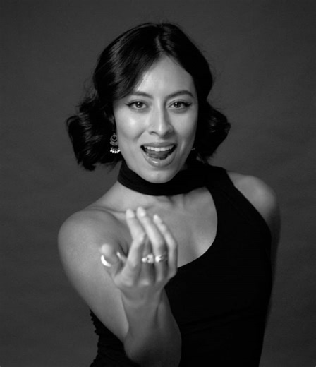 ✨❤️‍🔥 Thank you, Isabella Vergara, for being part of Quimbara. 💃🏻 Between steps and silences, space becomes dialogue. Today we share one of the dancers from this project. 👏🏼 #IsabellaVergara To dance is to listen. ——— ✨❤️‍🔥 Gracias, Isabella Vergara, por formar parte de Quimbara. 💃🏻 Entre pasos y silencios, el espacio se vuelve diálogo. Hoy compartimos a una de las bailarinas de este proyecto. 👏🏼 Isabella Vergara Bailar es escuchar. #LosRicos #Quimbara #MusicVideo #FlamencoFromNYC