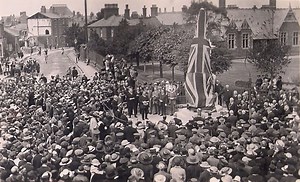 Louth War Memorial - Louth Town Council