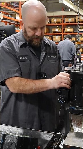 How Big is a Micron? Mechanic Explains (Hydraulic Contamination)