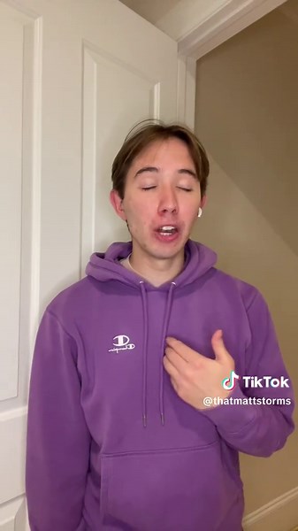 Cuando la canción que odiamos suena en el club