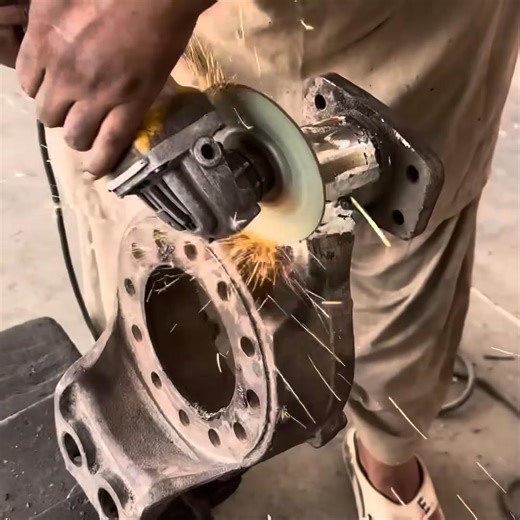 How Broken REJECTED Brake Shoe BRACKET Repaired By Mechanic in Harsh Conditions SANS Fancy Tools | Fan DIY