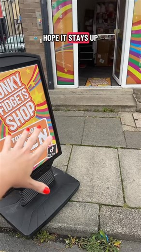 Funky Fidgets Shop | Toy Shop on Instagram: "Morning morning to do list ☑️ #grwm #spendthedaywithme #dayinthelife #vlog"