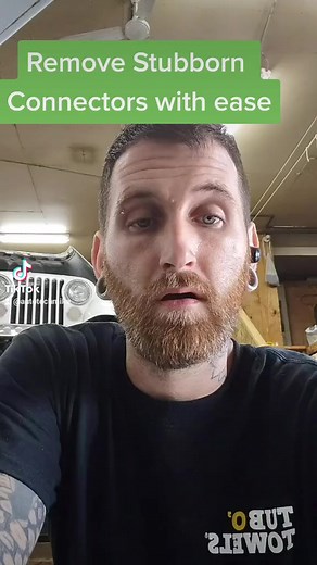 53K views · 959 reactions | #mechanicsoftiktok #mechanic #cartiktok #trick #mechaniclife #wheels #mechanictools #mechanicsoftiktok #mechanics #greenscreen #reels #reels2024 #ford #chevy #dieseltrucks #dieselpower | Auto Tech | Facebook