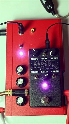 Ivy Pedals Planet Phaser #Synth #PedalDemo 2/3 #effectspedals #guitarpedals #synthesizer #MIDI #tone