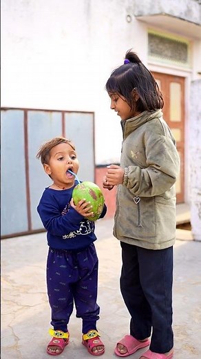 Rudra ko Coconut water नारीयल पानी पीना है #shorts #viral #coconut #youtubeshorts