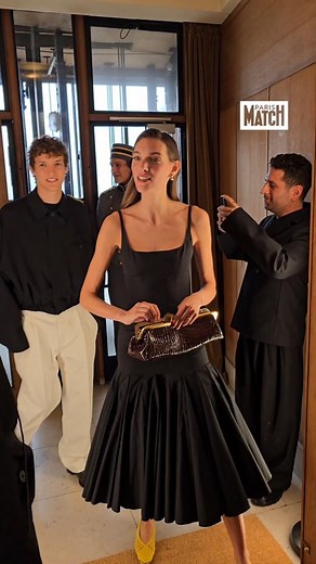 499K views · 2K reactions | Charlotte Cardin et Aliocha Schneider en amoureux au defilé @jacquemus | Paris Match | Facebook