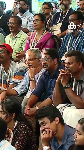 'എ എ റഹീമിന്‍റെ ഇം​ഗ്ലീഷിനെപ്പറ്റിയായിരുന്നു ഇവിടെ ചർച്ച' #MNKarassery #aarahim #english #mbifl26