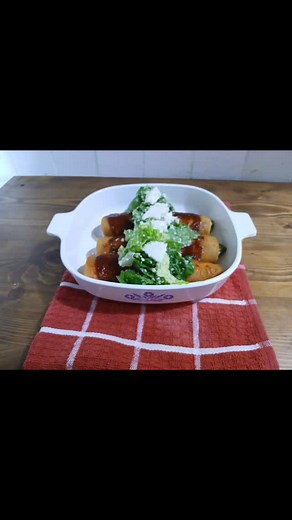Red Sauce Mexican Enchiladas, Ricas... | Elly Leon
