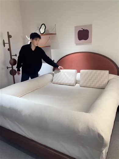 Bedsheets with borders are finally here! 🤩☁️ | Fashion House