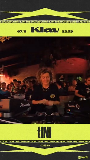 𝗞𝗟𝗔𝗩 ⋆ 𝘁𝗜𝗡𝗜 𝟳/𝟭𝟭 ⋆ ★ La DJ y productora alemana @tinicouldbeworse regresa a Deseo el 7 de noviembre en una noche full bailable. En las bandejas, una de las figuras más queridas de la escena a nivel mundial, que se distingue por su estilo particular que viaja entre el house y el techno. Con su proyecto tINI and the Gang creó una comunidad bailable que la acompaña en los mejores clubs y festivales del mundo. En la quinta edición de KLAV, el ciclo nocturno de Deseo que nos emociona y exc