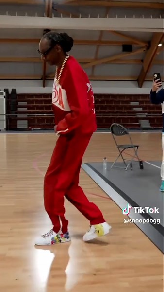 Snoop Dogg's Best Dance Hits from the 90s