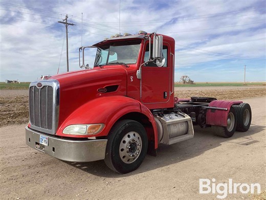 2008 Peterbilt 384 T/A Day Cab Truck Tractor | Transportation