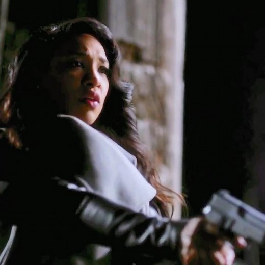 Iris kills Savitar! #theflash #barryallen #iriswest #shorts