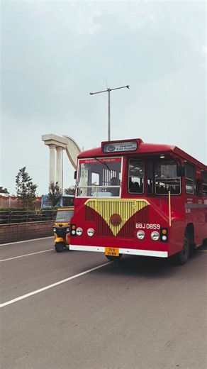 “CHENNAI ULA” ❤️✨ ✨A vintage style hop on-hop off bus in Chennai where you can explore 16 iconic places in the city. The bus starts from Central station, and takes you on an amazing ride through the city. ✨Priced at Rs 50/- the ticket is valid throughout the day. You can hop in and hop off anywhere ! An amazing experience, don’t miss it ! Time : Mon- Fri : 4pm- 10 Pm Weekends and holidays : 10am - 10pm Places : Central railway station Park station Egmore station Egmore museum Valluvar Kottam Ann