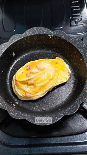 simple omelets ep 103. #shorts #egg #omelette