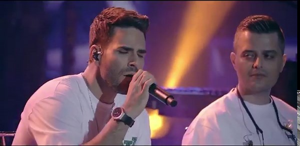 Evan Band - Faramooshkar I Official Video I Live In Concert ( ایوان بند - فراموشکار )