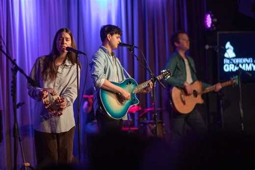 Vampire Weekend Shares Melodic New Single & Video “Classical” -