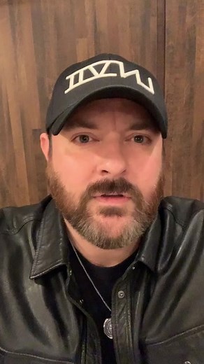Chris Young Teases Something New with Guests | Selfie Video Update