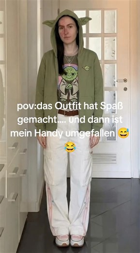 Einfach so ein fail 😂 ich will doch nur meine Outfits aufnehmen #fail #starwars #yoda #fyp