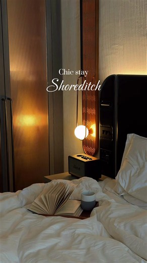 This Shoreditch stay was such a vibe 🤍✨ Recently stayed at Hart Shoreditch and loved this little London escape ✨ The hotel has such a stylish feel to it with beautiful interiors, cosy rooms and the nicest bathroom details. We also loved the location - close to Brick Lane, Spitalfields and so many cute cafés, bars and boutiques around Shoreditch 🤍 They also have an in-house restaurant, UBA, serving Pan-Asian food with halal options available too ✨ Breakfast the next morning was really good as w