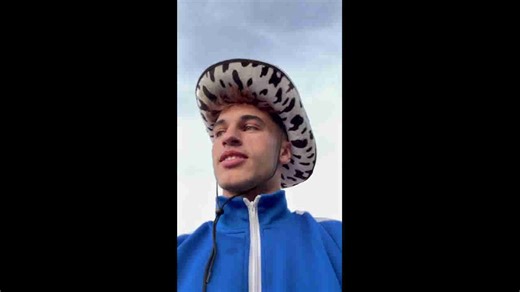 Man loses balance and falls from moving pickup truck in Barcelona, Spain