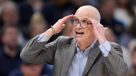Dan Hurley's worst tendencies on display for UConn just weeks ahead of March Madness