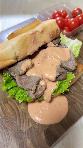 [JoJo] How to make a delicious kebab sandwich.