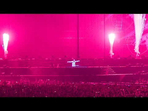 Armin van Buuren & Cosmic Gate - Embargo (Live at The Best Of Armin Only)