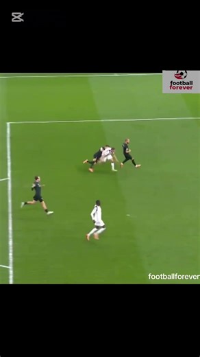 Mickey van de ven solo goal ,will forever be legendary 🤯