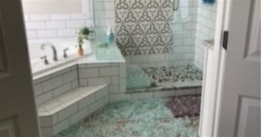Woman's shower glass shatters suddenly: How this can happen