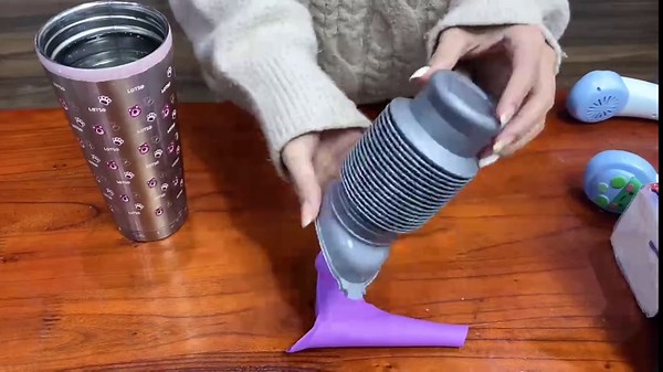 Pocket Toilet Urinal for Men, Women - Shrinkable, Portable Small Unisex Emergency Pee Bottle, Mobile Spill-Proof Potty Urine for Man Adults, Car, Travel, Camping, Traffic Jam, Queuing Outdoor (Grey)